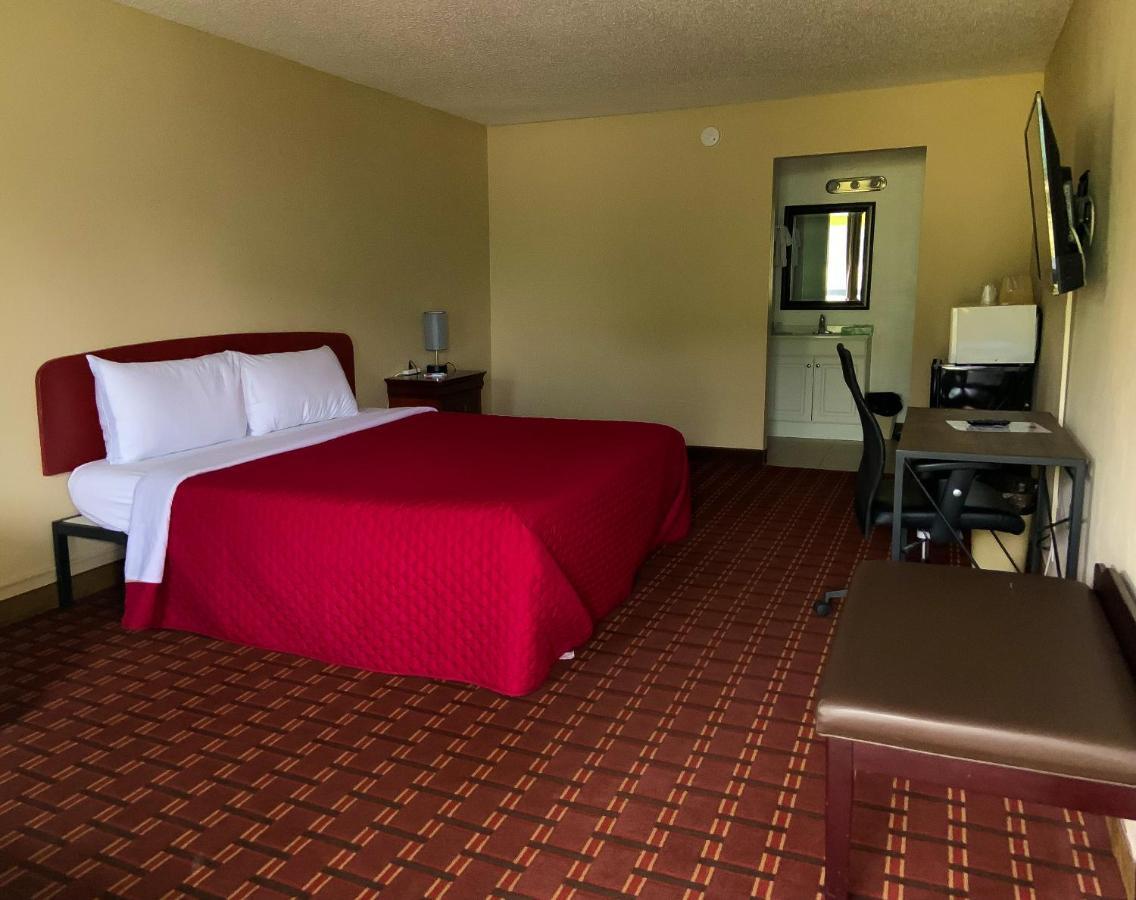 Red Carpet Inn Кинстън Екстериор снимка